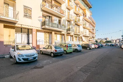 Appartamento in vendita a Catania, Rapisar... - foto 1