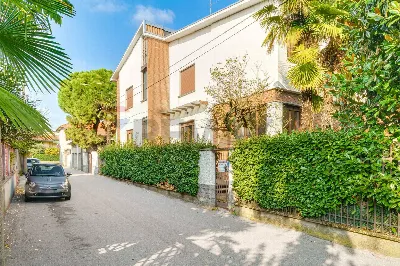 Villa a Castano Primo