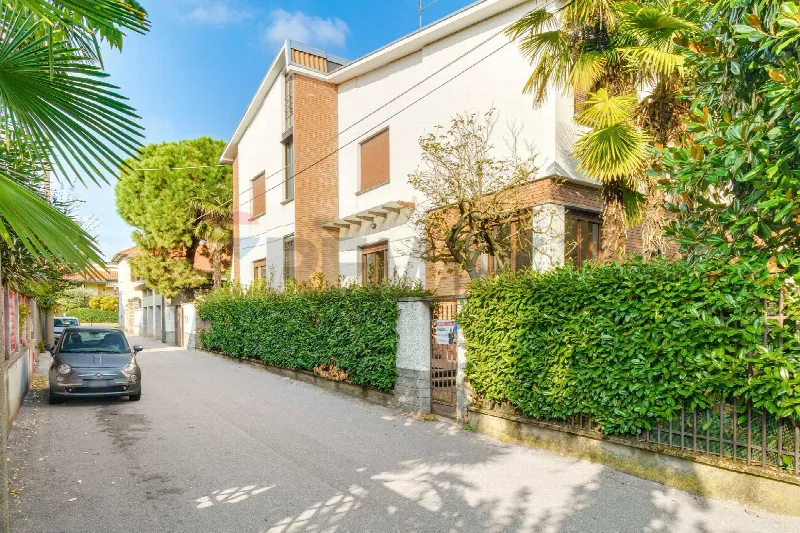 Villa in vendita a Castano Primo - foto 1