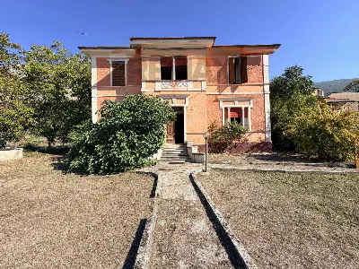 Villa in vendita a Gioia dei Marsi - foto 1