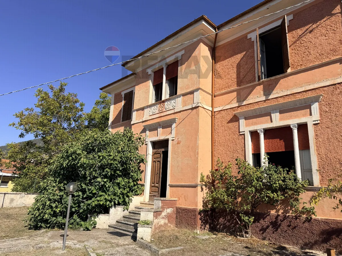 Villa in vendita a Gioia dei Marsi - foto 2
