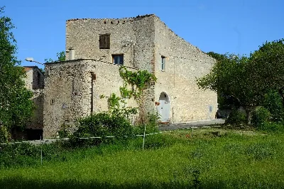 Casa Indipendente in vendita a Capestrano - foto 1