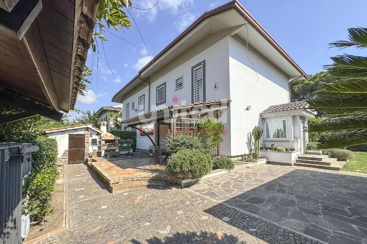 Villa in vendita a Roma, Axa, Casal Palocco, Infernetto - foto 2