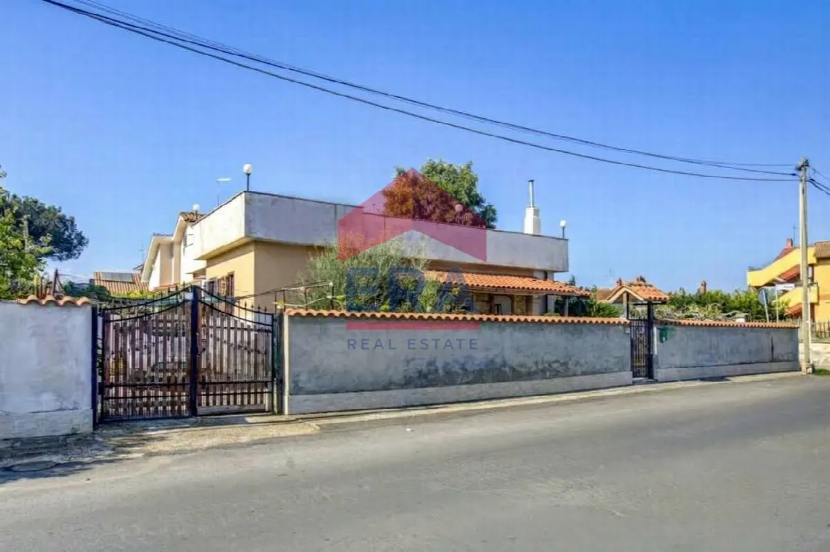 Casa Indipendente in vendita ad Ardea - foto 2