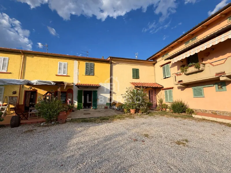 Casa Indipendente in vendita a Larciano - foto 1