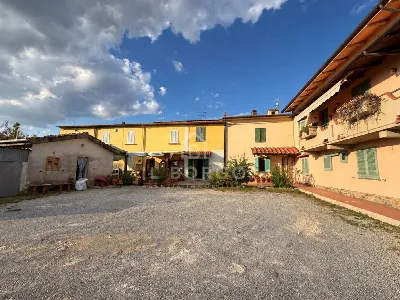 Casa Indipendente in vendita a Larciano - foto 2