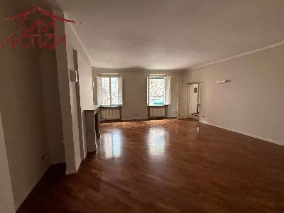 Appartamento in vendita a Lucca, Centro st... - foto 3