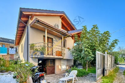 Villa in vendita a Senago - foto 1