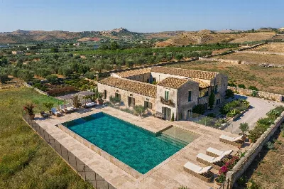 Rustico/Casale in vendita a Comiso, Zona i... - foto 1