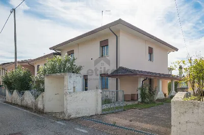 Casa Indipendente in vendita a San Biagio ... - foto 1
