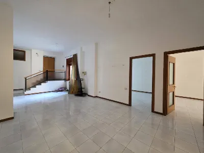 Appartamento in vendita a Salerno, Centro ... - foto 3