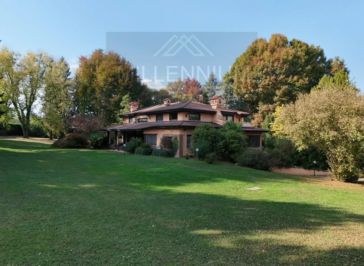 Villa in vendita ad Arona - foto 2