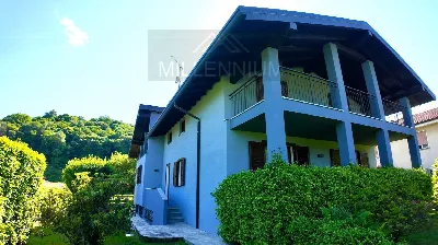 Villetta a schiera a Dormelletto