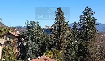 Villa a Arona