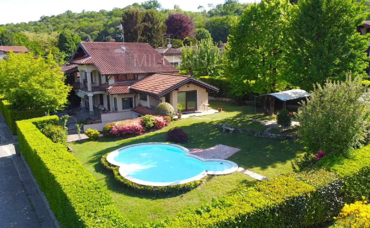 Villa in vendita ad Arona - foto 2