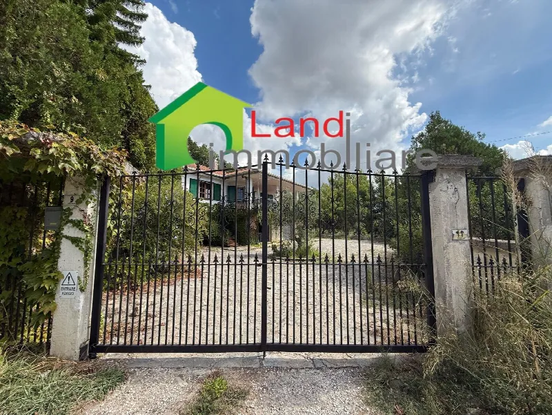 Casa Indipendente in vendita a Montecorvino Pugliano - foto 1