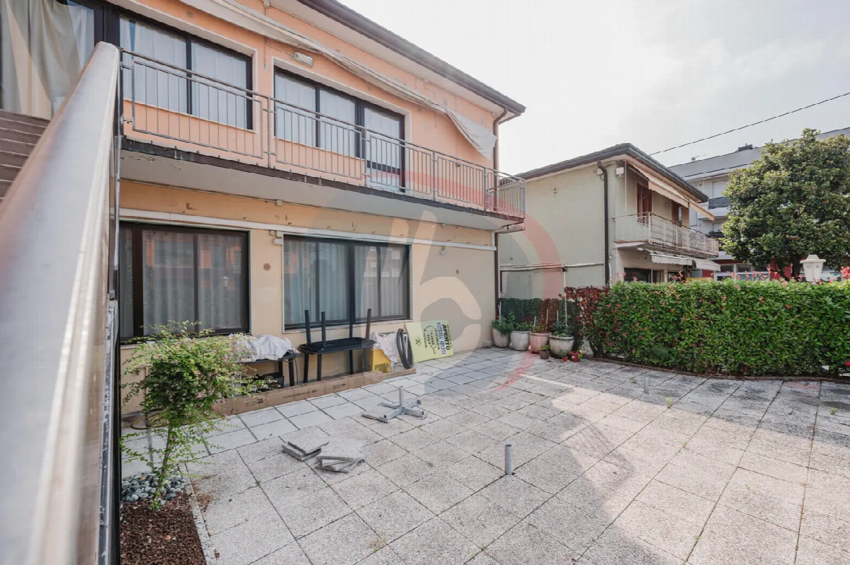 Palazzo/Stabile in vendita a Vigodarzere - foto 2