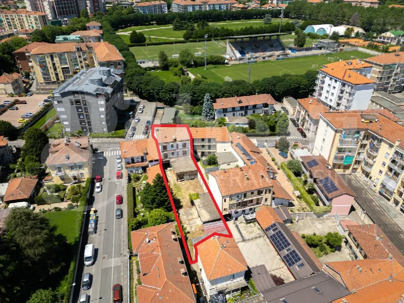 Palazzo/Stabile in vendita a Pinerolo - foto 2