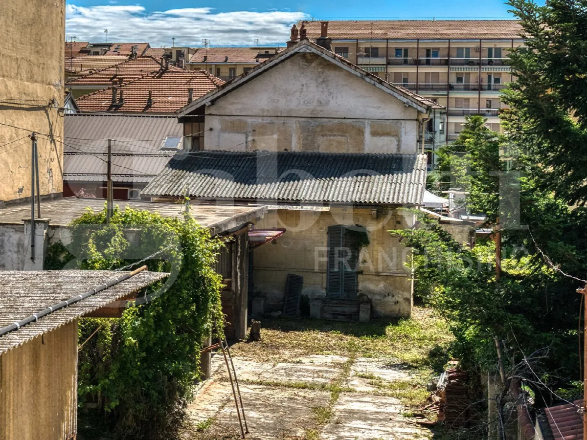 Palazzo/Stabile in vendita a Pinerolo - foto 4