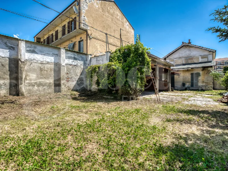 Palazzo/Stabile in vendita a Pinerolo - foto 5