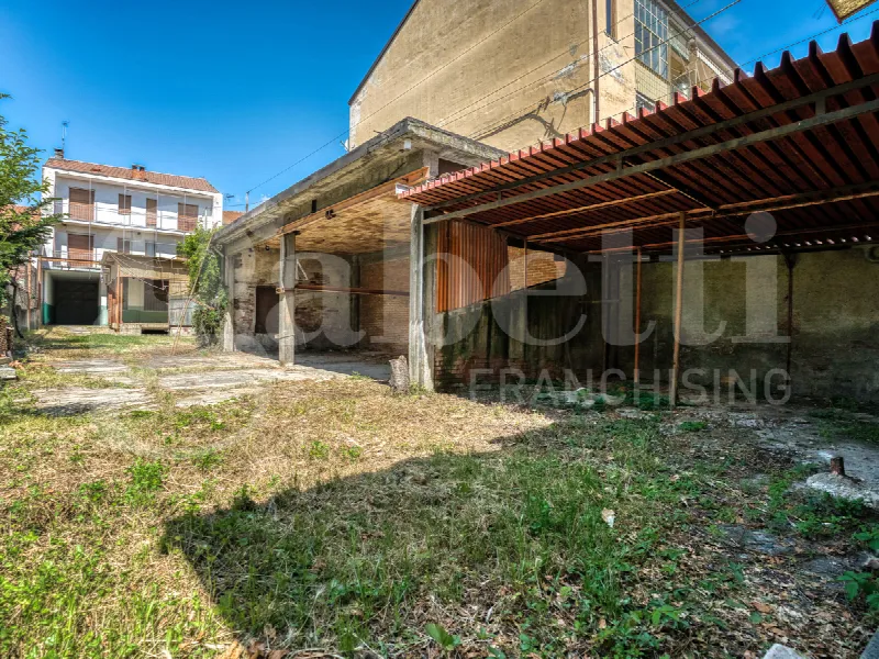 Palazzo/Stabile in vendita a Pinerolo - foto 6