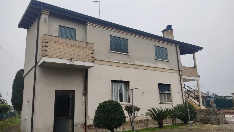 Palazzo/Stabile in vendita a Corbola - foto 1