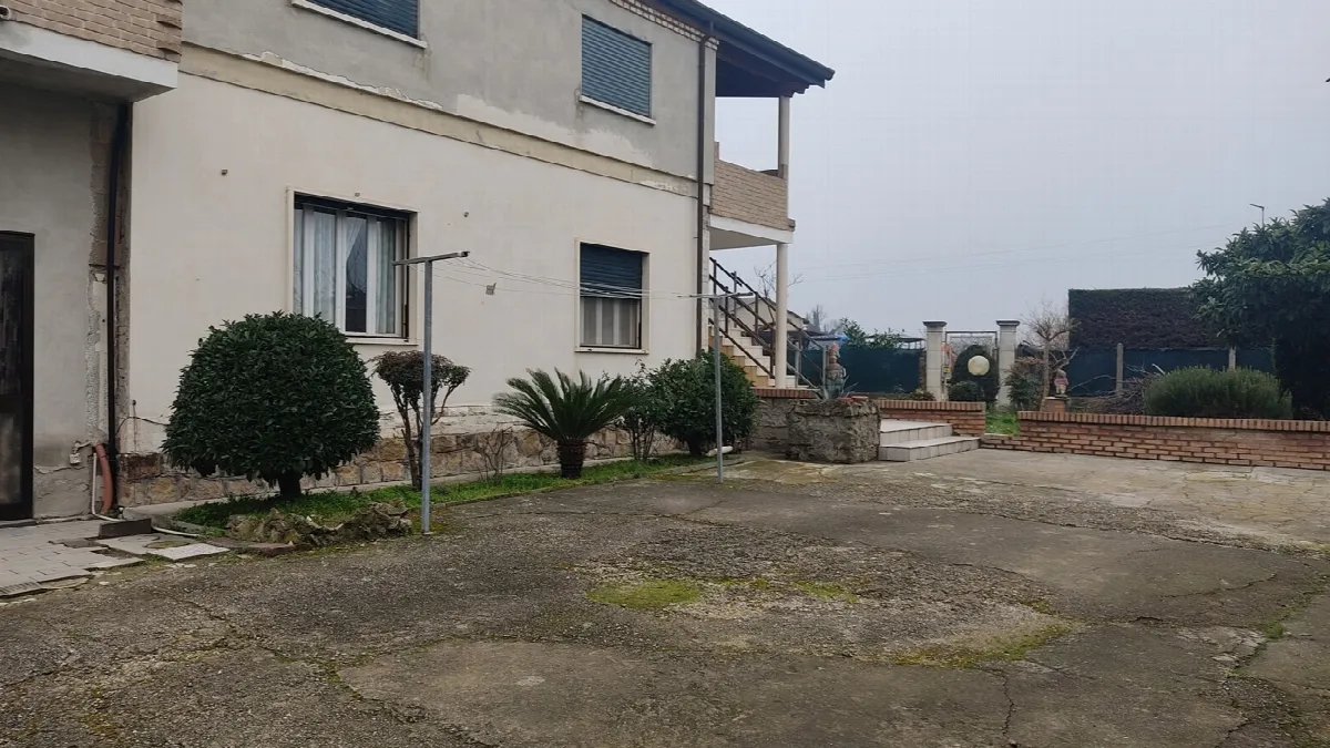 Palazzo/Stabile in vendita a Corbola - foto 3