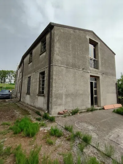 Casa Indipendente a Papozze