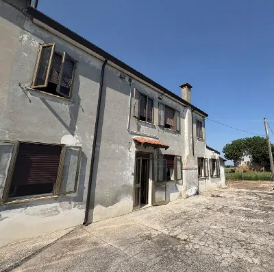 Casa Indipendente a Adria