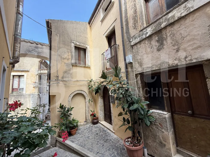 Casa Indipendente in vendita a Fiumefreddo Bruzio - foto 1