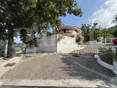 Appartamento a Falconara Albanese