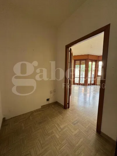 Appartamento in vendita a Brindisi, Centro... - foto 2