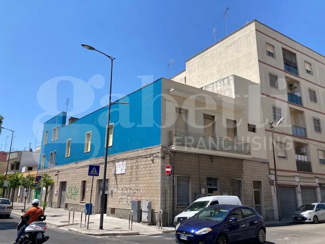 Casa Indipendente in vendita a Brindisi, Centro Storico, Cappuccini, Commenda - foto 2