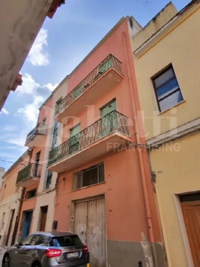 Palazzo/Stabile in vendita a Brindisi, Cen... - foto 2