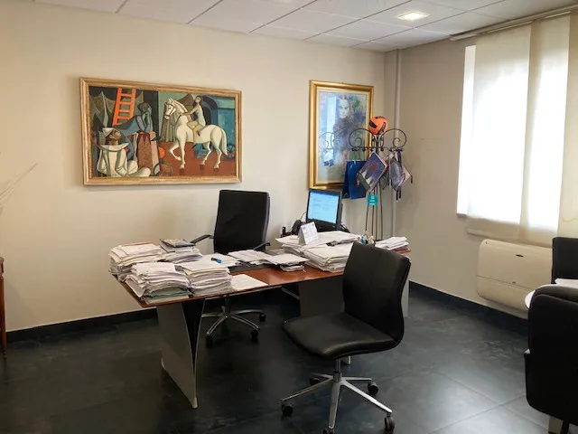 Ufficio in vendita a Brindisi, Centro storico, cappuccini, commenda - foto 1