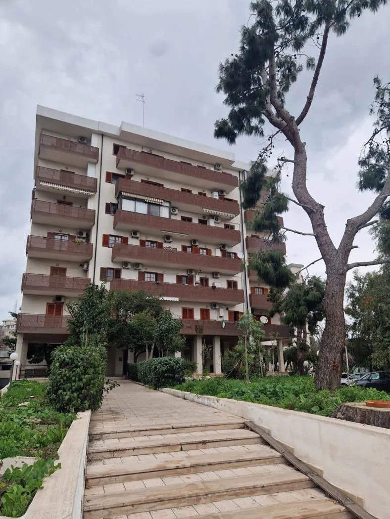 Appartamento in vendita a Brindisi, Centro Storico, Cappuccini, Commenda - foto 2