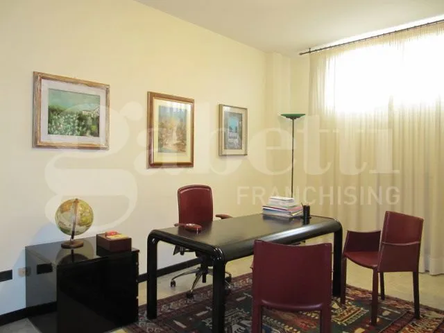 Ufficio in vendita a Brindisi, Centro storico, cappuccini, commenda - foto 8