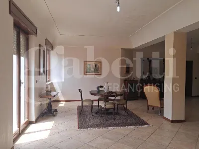 Appartamento in vendita a Brindisi, Centro... - foto 1