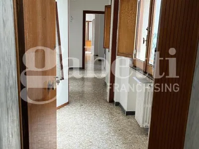 Appartamento in vendita a Brindisi, Centro... - foto 2
