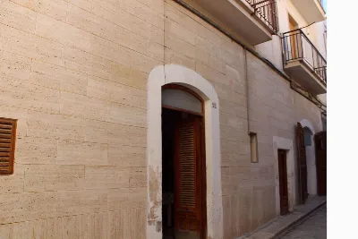 Casa Indipendente a Canosa di Puglia
