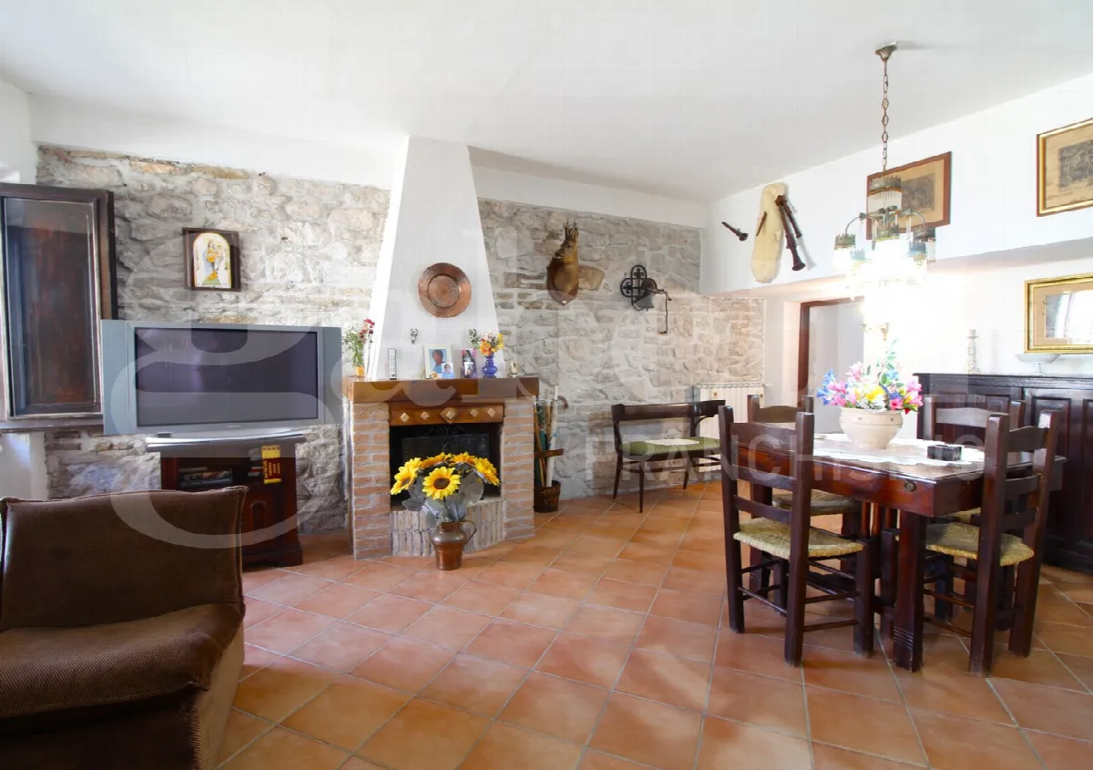 Appartamento in vendita a Scontrone - foto 5