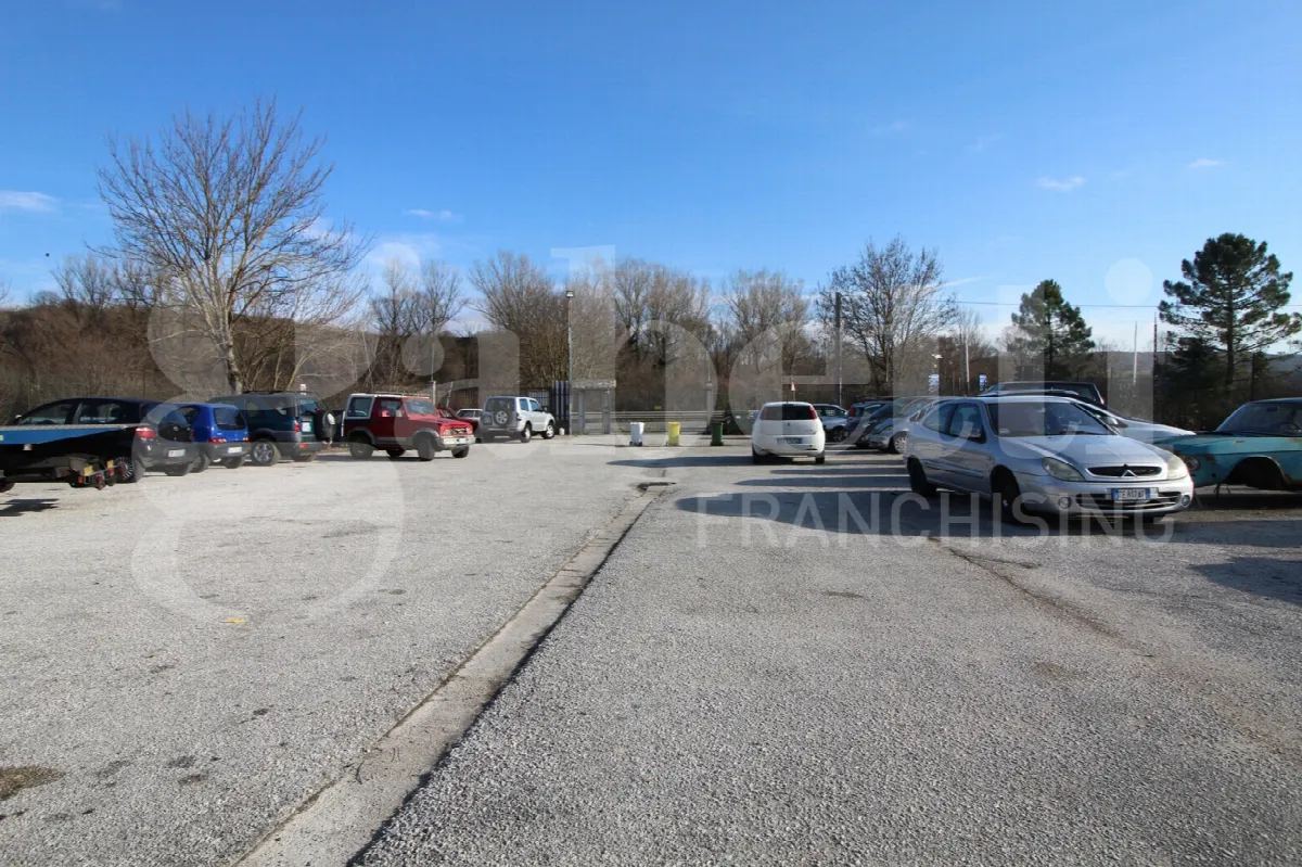Palazzo/Stabile in vendita a Castel di Sangro - foto 4
