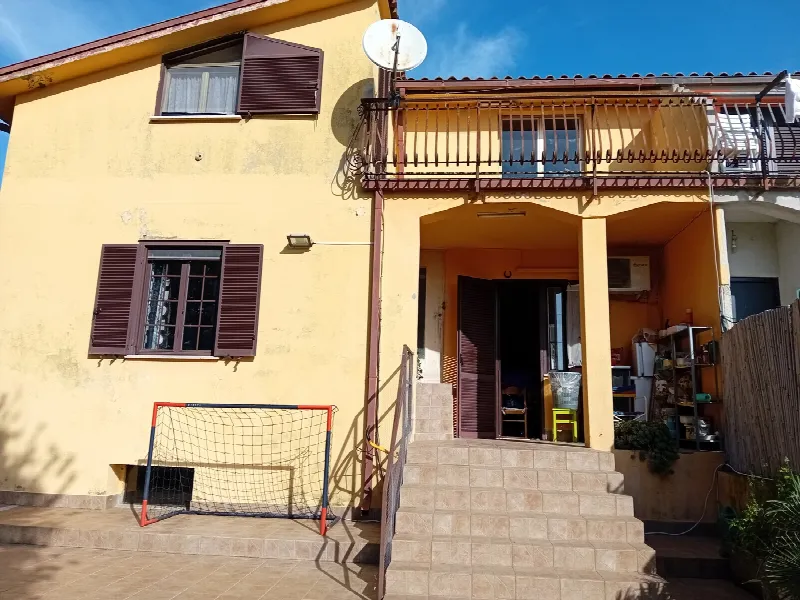 Casa Indipendente in vendita a Fabrica di Roma - foto 1