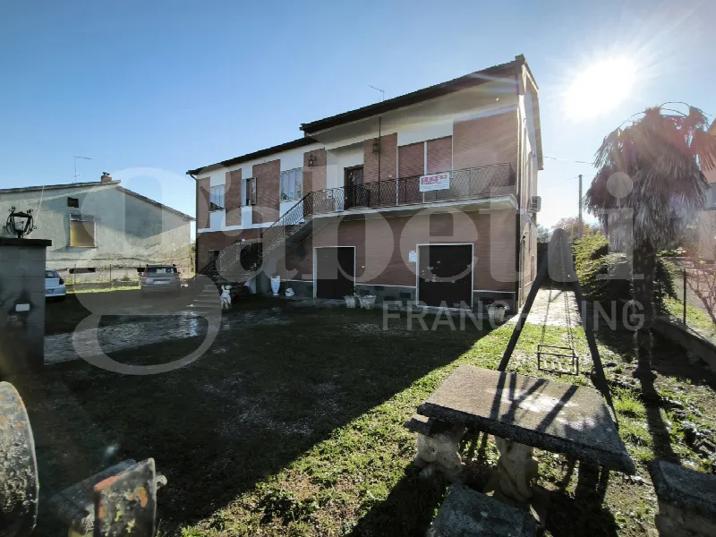 Appartamento in vendita a Gallese - foto 1