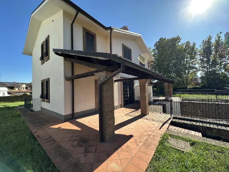 Casa Indipendente in vendita a Civita Castellana - foto 1