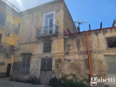 Palazzo/Stabile in vendita a Pomigliano d'... - foto 2