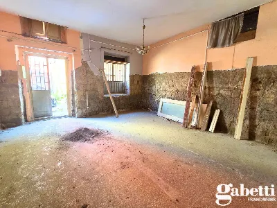 Palazzo/Stabile in vendita a Pomigliano d'... - foto 4