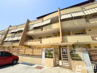 Appartamento in vendita a Pomigliano d'Arc... - foto 1