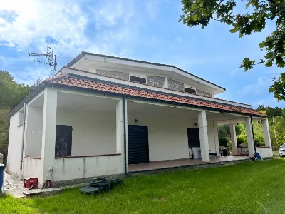 Casa Indipendente in vendita a Roccaglorio... - foto 1