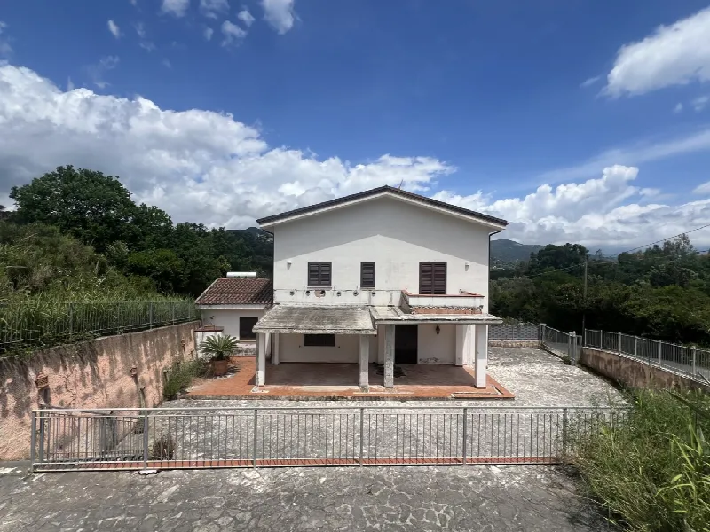 Casa Indipendente in vendita a San Giovanni a Piro - foto 1